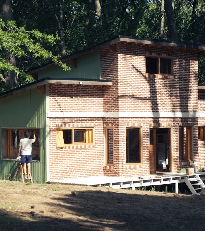 Photo house in forest